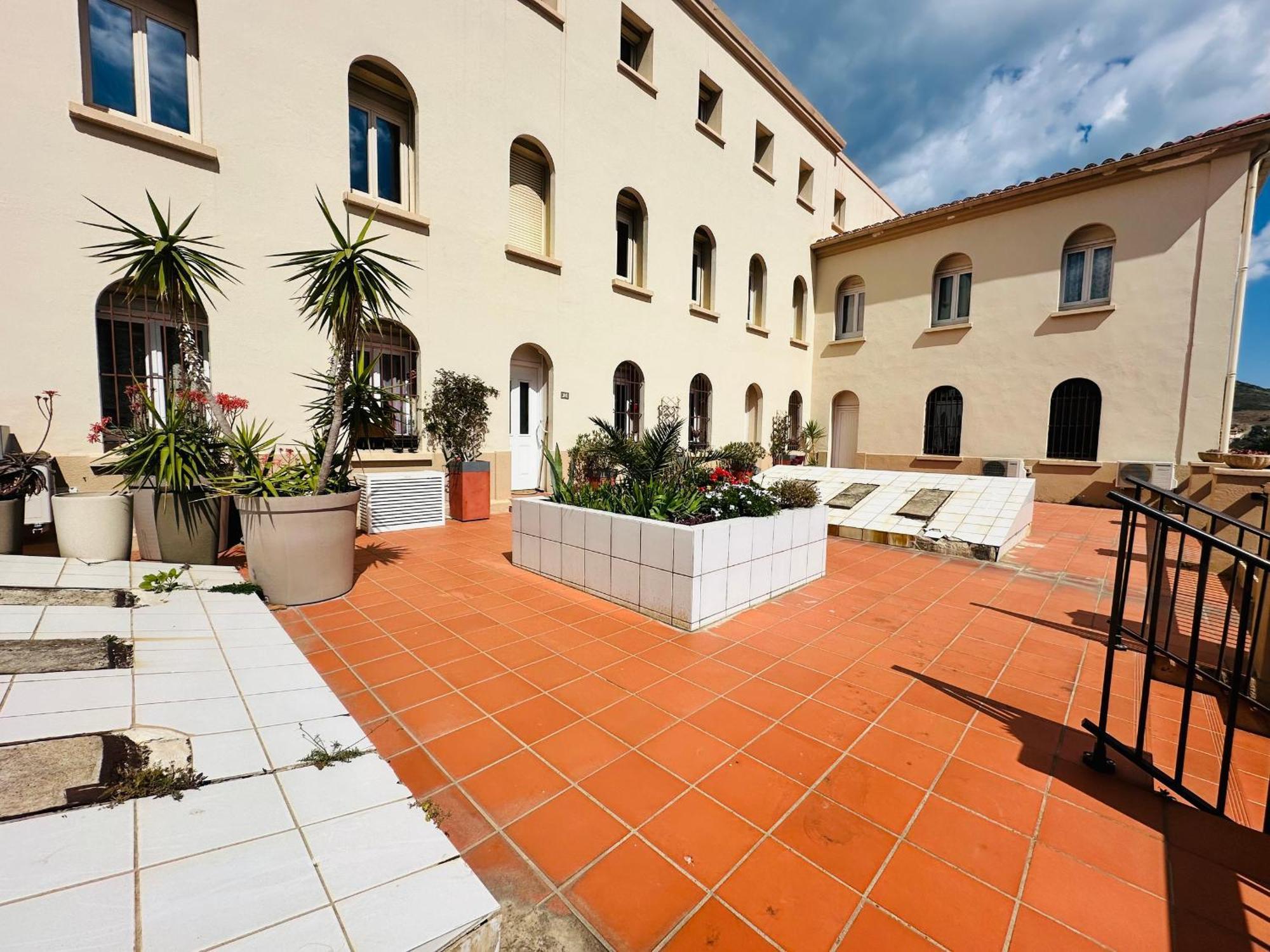 Appartement En Duplex 4 Couchages Au Coeur De Port-Vendres, Face A La Place De L'Obelisque - Fr-1-309-337 포르방드르 외부 사진