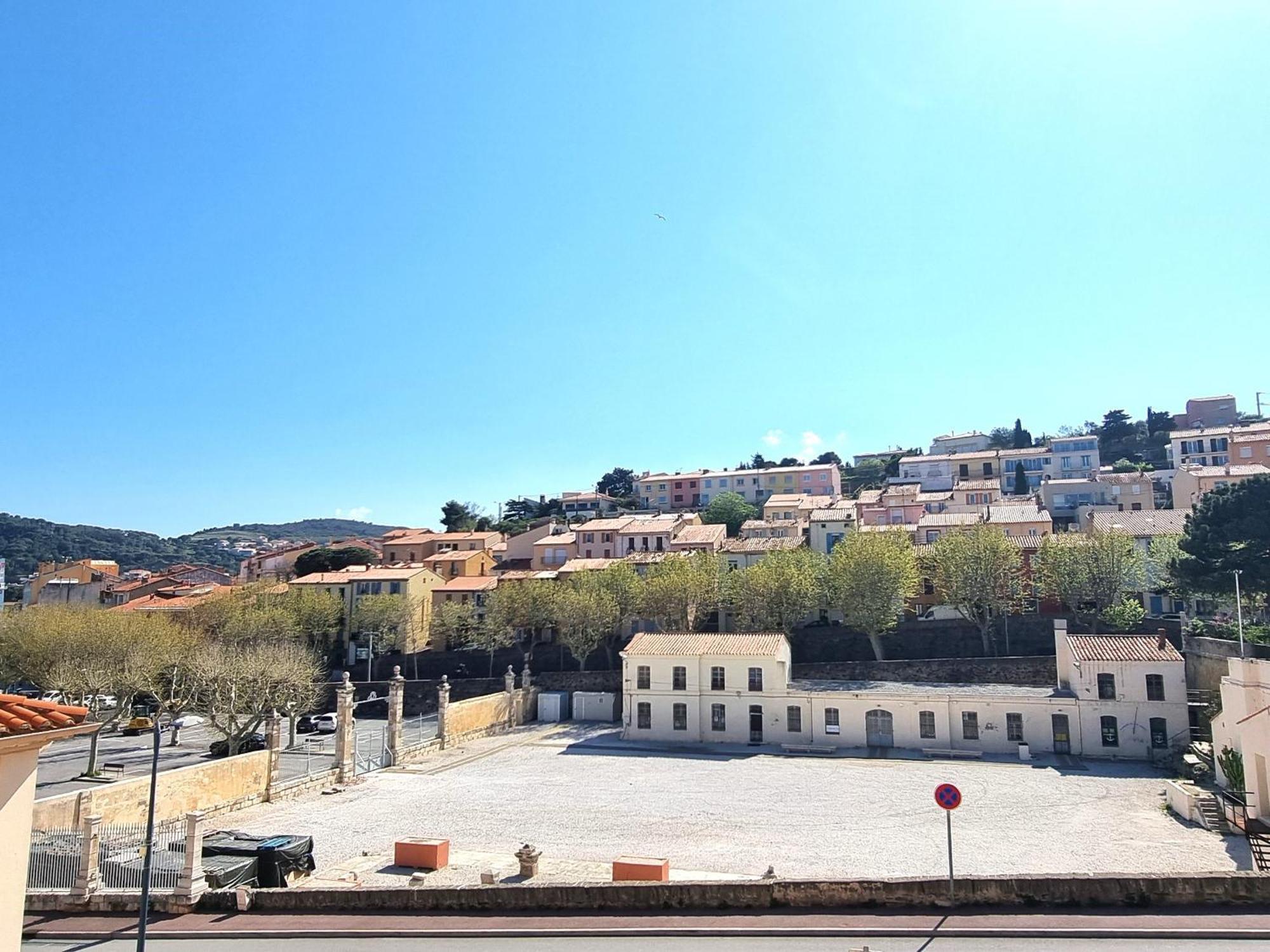 Appartement En Duplex 4 Couchages Au Coeur De Port-Vendres, Face A La Place De L'Obelisque - Fr-1-309-337 포르방드르 외부 사진